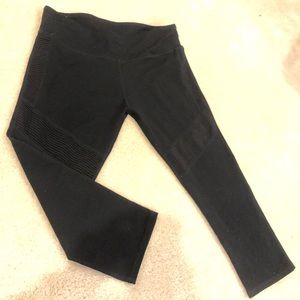 Fabletics 3/4 length leggings